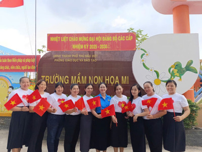 Hưởng ứng ngày giải phóng Miền Nam
