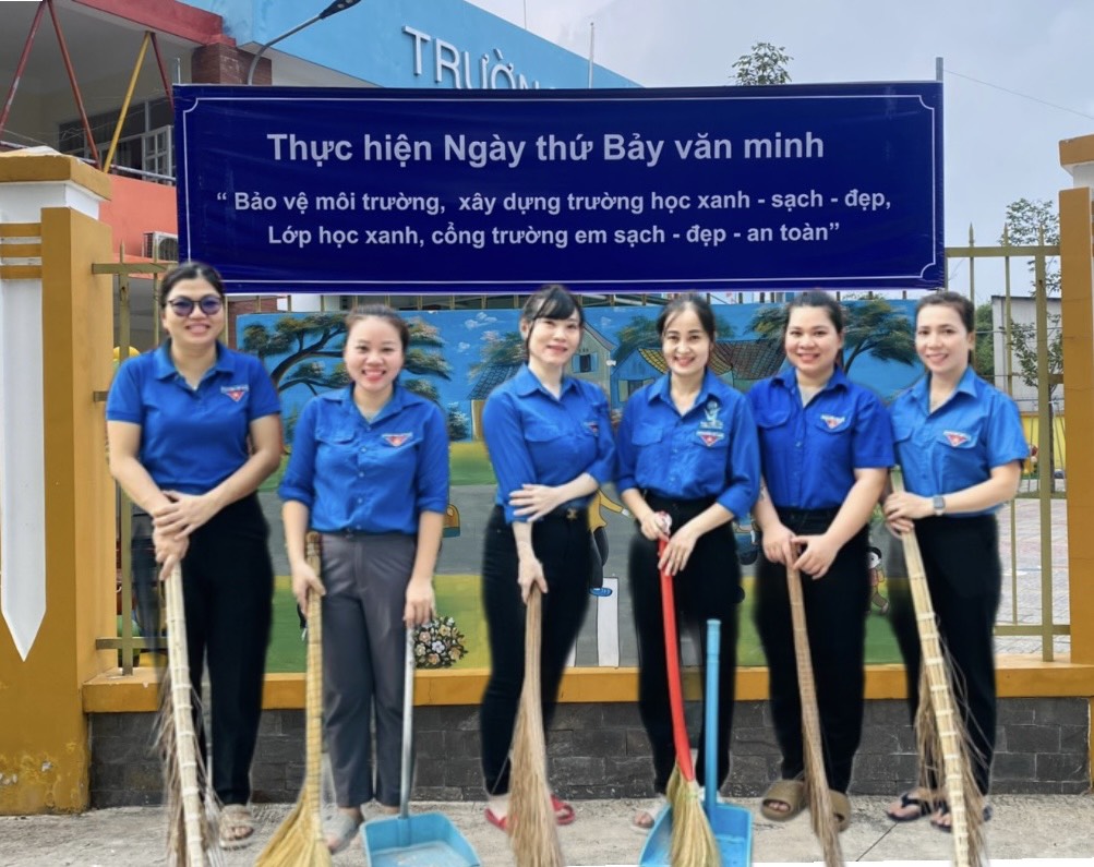 Thực hiện ngày thứ 7 văn minh